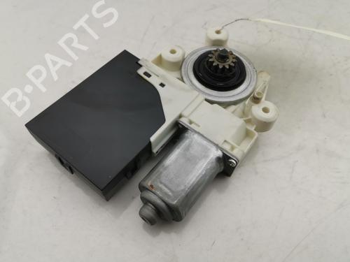 Used Left front window motor Left front window motor VOLVO V50 (545) 2.0 D (136 hp) 32321625 32321625