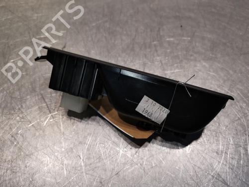 Used Right rear window switch Right rear window switch DACIA DUSTER (HM_) 1.3 TCe 150 4x4 (HMM3) (150 hp) 20923383 20923383