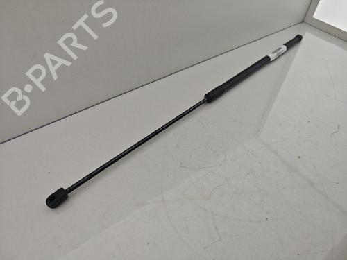 hood-lift-support-audi-q3-8ub-8ug-2011-2012-2013-2014-2015-2016-2017-2018-2019-2020-30203151 main image