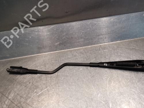 Front windshield wiper arm FIAT GRANDE PUNTO (199_) 1.3 D Multijet (199.AXD11, 199.AXD1A, 199.AXD1B,... | BP20919533C143 
