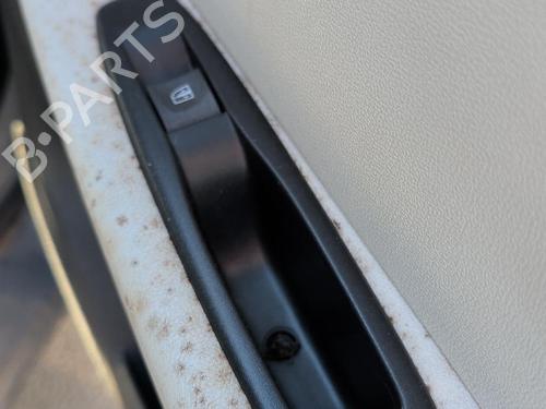 Used Right rear window switch Right rear window switch 39043976 39043976