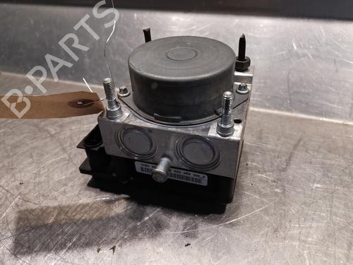 Used ABS pump RENAULT CLIO III (BR0/1, CR0/1) 1.2 16V (BR02, BR0J, BR11, CR02, CR0J, CR11) (75 hp) 20923715