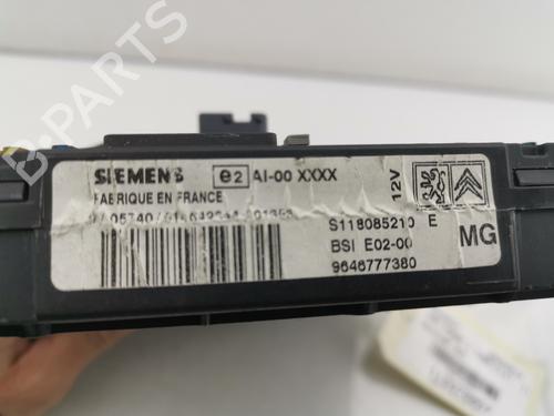 fuse-box-peugeot-206-cc-2d-2000-2001-2002-2003-2004-2005-2006-2007-2008-31661111 main image