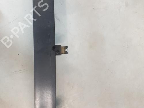 Used Front bumper reinforcement Front bumper reinforcement 36793953 36793953
