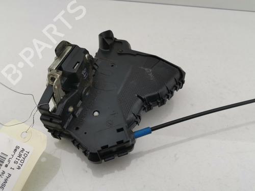 Used Front right lock TOYOTA AURIS (_E15_) 1.4 D-4D (NDE150_, NDE150R) (90 hp) 28385164