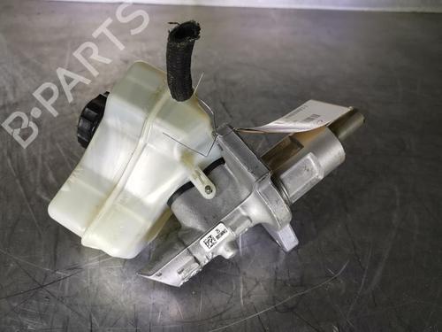 Used Brake master cylinder BMW 1 (E81) 118 d (143 hp) 20918948
