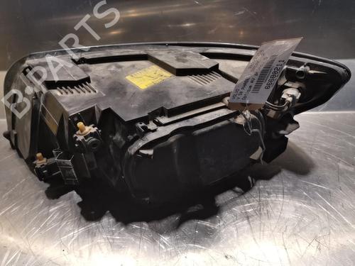 Used Right headlight Right headlight VOLVO V50 (545) 2.0 D (136 hp) 20920257 20920257