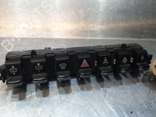 Used Warning switch Warning switch PEUGEOT 3008 I MPV (0U_) 1.6 HDi (114 hp) 23796354 23796354