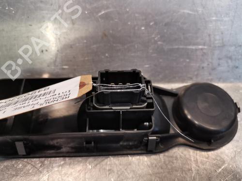 Used Right front window switch Right front window switch RENAULT MODUS / GRAND MODUS (F/JP0_) 1.5 dCi (FP0E, JP0E) (65 hp) 20919751 20919751
