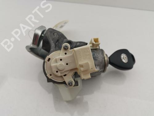 ignition-barrel-toyota-auris-_e15_-2006-2007-2008-2009-2010-2011-2012-2013-27986503 main image