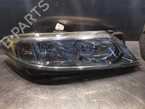 Used Right headlight RENAULT LAGUNA II (BG0/1_) 1.9 dCi (BG08, BG0G) (120 hp) 20922939