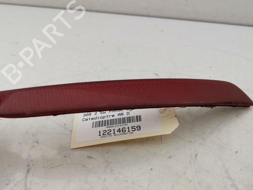 Used Rear bumper right light Rear bumper right light PEUGEOT 308 SW II (LC_, LJ_, LR_, LX_, L4_) 1.6 PureTech 225 (L45GGR) (225 hp) 32729874 32729874