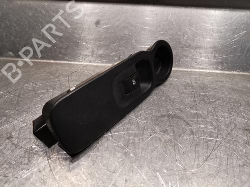 Used Right front window switch Right front window switch RENAULT MODUS / GRAND MODUS (F/JP0_) 1.5 dCi (FP0F, JP0F) (86 hp) 20920743 20920743