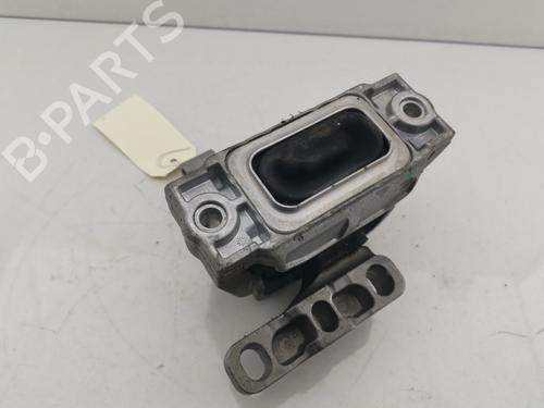 Used Engine mount Engine mount AUDI Q3 (8UB, 8UG) 2.0 TFSI quattro (220 hp) 30462211 30462211