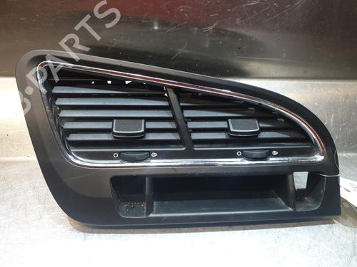Used Air vent PEUGEOT 5008 (0U_, 0E_) 2.0 HDi 150 / BlueHDi 150 (150 hp) 26005919