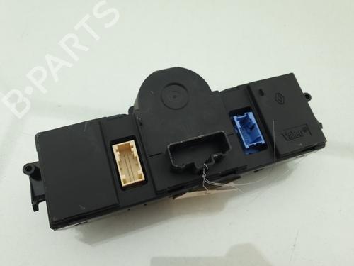 Used Climate control Climate control 38778821 38778821
