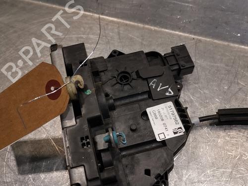 Used Front right lock FIAT GRANDE PUNTO (199_) 1.3 D Multijet (199.AXD11, 199.AXD1A, 199.AXD1B,... (90 hp) 20917944