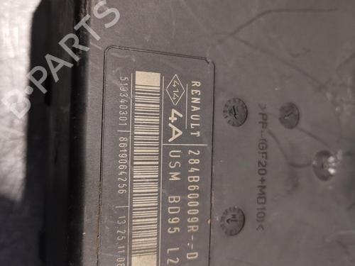 Fuse box RENAULT MEGANE III Coupe (DZ0/1_) 1.5 dCi (DZ0B) | BP20923580E1 