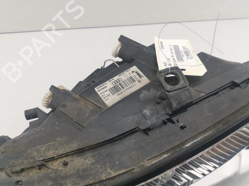 Right headlight AUDI A2 (8Z0) 1.6 FSI | BP29958611C29