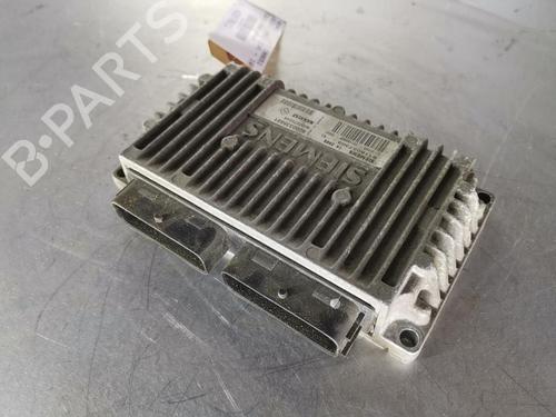 Used Engine control unit (ECU) Engine control unit (ECU) RENAULT SCÉNIC I MPV (JA0/1_, FA0_) 2.0 16V RX4 (139 hp) 20924922 20924922