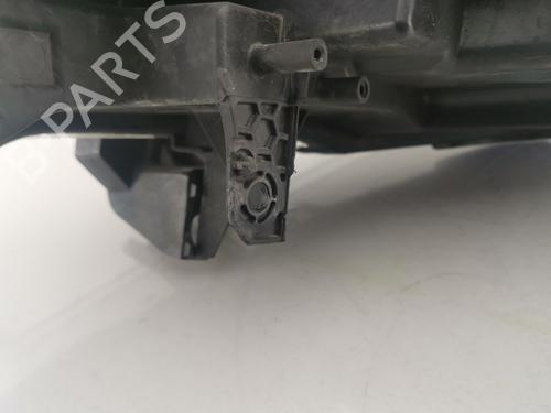 Right headlight SUZUKI SX4 S-Cross (JY) 1.6 AllGrip (AKK 416) | BP29816379C29