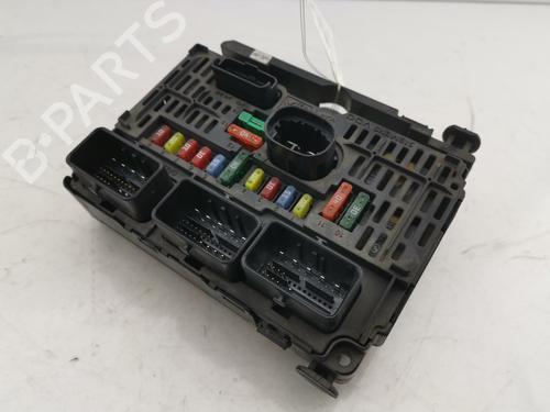 Used Fuse box PEUGEOT 407 (6D_) 2.0 HDi 135 (6DRHRH, 6DRHRE, 6DRHRG, 6DRHRJ) (136 hp) 32293683