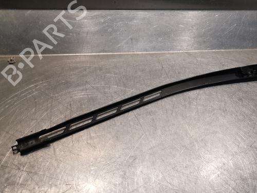 Used Front windshield wiper arm Front windshield wiper arm AUDI A3 (8P1) 2.0 TDI 16V (140 hp) 20917838 20917838