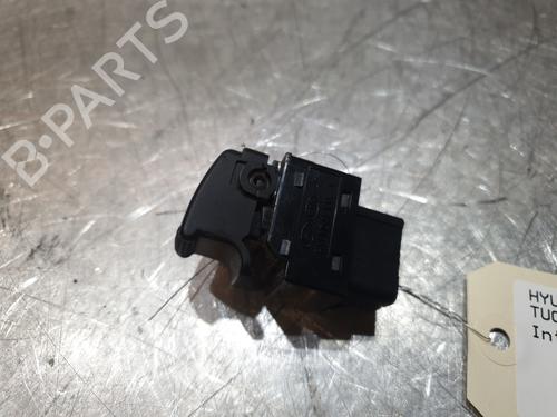 Used Left rear window switch Left rear window switch HYUNDAI TUCSON (JM) 2.0 CRDi (140 hp) 27568611 27568611