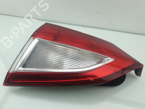 Used Right taillight Right taillight 37740235 37740235