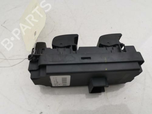 Used Left front window switch Left front window switch MAZDA 3 Saloon (BK) 2.0 (BKEP) (150 hp) 30603346 30603346