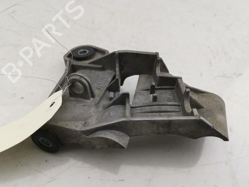 engine-mount-vw-transporter-t5-bus-7hb-7hj-7eb-7ej-2003-2004-2005-2006-2007-2008-2009-2010-2011-2012-2013-2014-2015-2016-32080735 main image