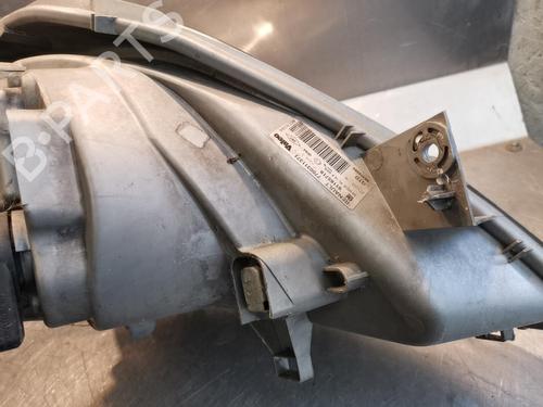 Left headlight RENAULT TRAFIC II Van (FL) 1.9 dCi 100 (FL0C) | BP20918069C28 
