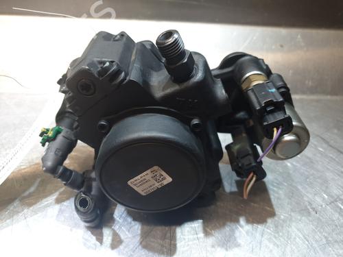 Used Vacuum pump PEUGEOT 5008 (0U_, 0E_) 2.0 HDi 150 / BlueHDi 150 (150 hp) 26130277