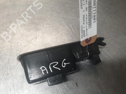 Used Left rear window switch Left rear window switch PEUGEOT 3008 I MPV (0U_) 1.6 HDi (114 hp) 23796382 23796382