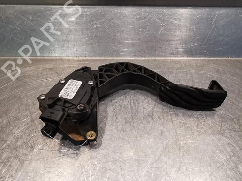 Used Pedal Pedal DACIA DUSTER (HM_) 1.3 TCe 150 4x4 (HMM3) (150 hp) 20921062 20921062