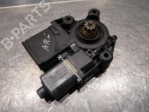 Used Left rear window motor Left rear window motor RENAULT GRAND SCÉNIC III (JZ0/1_) 1.5 dCi (JZ09, JZ0D, JZ10, JZ14, JZ1G, JZ29, JZ2C) (110 hp) 20921497 20921497