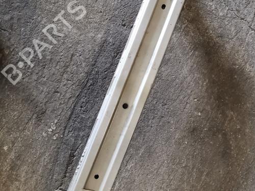 Bumperbalk voor PEUGEOT BIPPER (AA_) 1.4 HDi (68 hp) 31294588