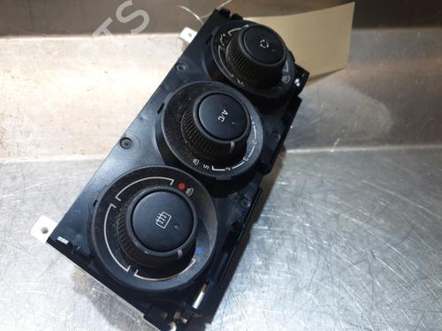 Climate control CITROËN C3 Picasso (SH_) 1.4 VTi 95 (SH8FSC, SH8FP0, SH8FP6) | BP27631825I5 