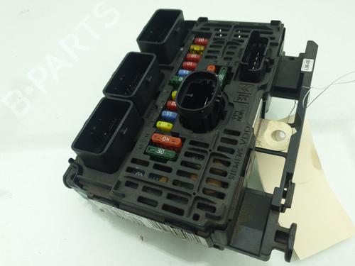 Used Fuse box Fuse box 37633834 37633834