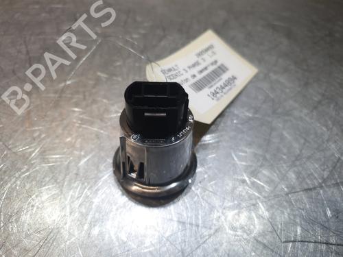 Used Switch Switch RENAULT SCÉNIC III (JZ0/1_) 1.5 dCi (110 hp) 24889639 24889639