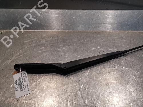 Used Front windshield wiper arm PEUGEOT 308 I (4A_, 4C_) 1.6 HDi (109 hp) 20923287