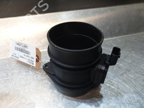 Used Mass air flow sensor Mass air flow sensor RENAULT MASTER III Van (FV) 2.3 dCi 145 FWD (FV0E, FV0F, FV0H, FV02, FV0M, FV0S,... (146 hp) 23796444 23796444