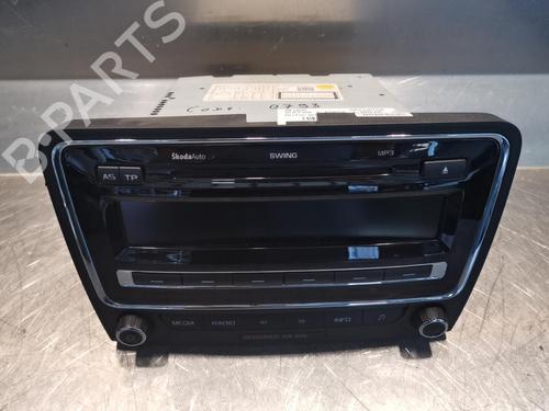 Radio SKODA SUPERB II Estate (3T5) 2.0 TDI 3T0035161