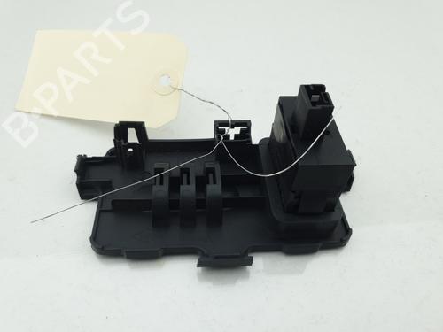 Headlight switch PEUGEOT 5008 (0U_, 0E_) 2.0 HDi 150 / BlueHDi 150 | BP27876112I24 - Image 2
