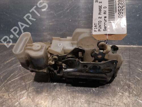 Used Front right lock FIAT PUNTO (188_) 1.2 60 (188.030, .050, .130, .150, .230, .250) (60 hp) 20921680