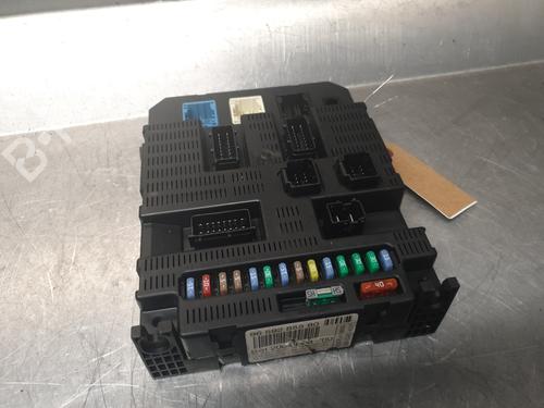Used Fuse box PEUGEOT 207 (WA_, WC_) 1.4 16V (88 hp) 21489841