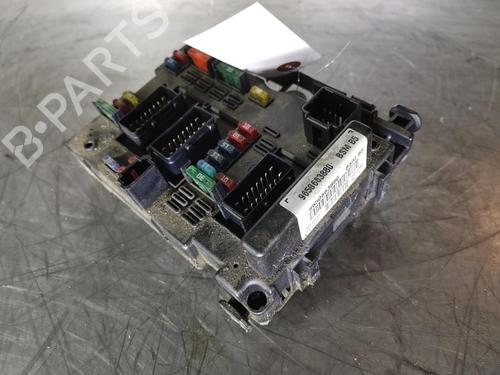 Zekeringkast PEUGEOT 307 CC (3B) 2.0 16V (136 hp) 20920600