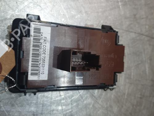 Used Headlight switch Headlight switch PEUGEOT BOXER Van 2.2 HDi 130 (131 hp) 20979429 20979429