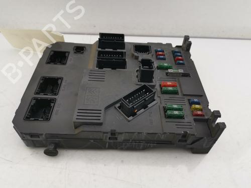 Used Fuse box PEUGEOT 206 CC (2D) 1.6 16V (2DNFUF, 2DNFUR) (109 hp) 31661111
