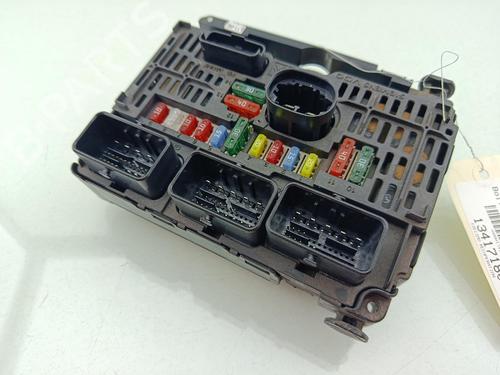Used Fuse box Fuse box CITROËN C4 I (LC_) 1.6 HDi (90 hp) 39889930 39889930